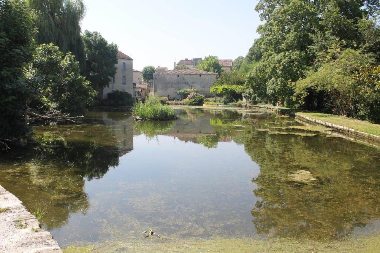 Vieux Veillard Villa Bourg-Charente Buitenkant foto